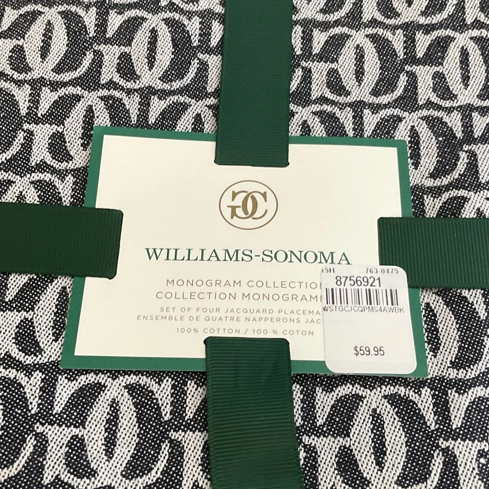 NWT WILLIAMS SONOMA SET OF 4 PLACEMATS JACQUARD, matching napkins listed also